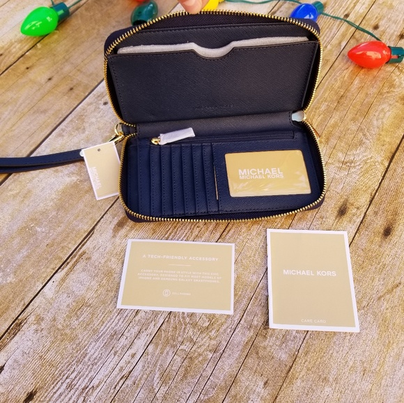 NWT MICHAEL Micahael Kors floral wristlet … - Picture 2 of 5